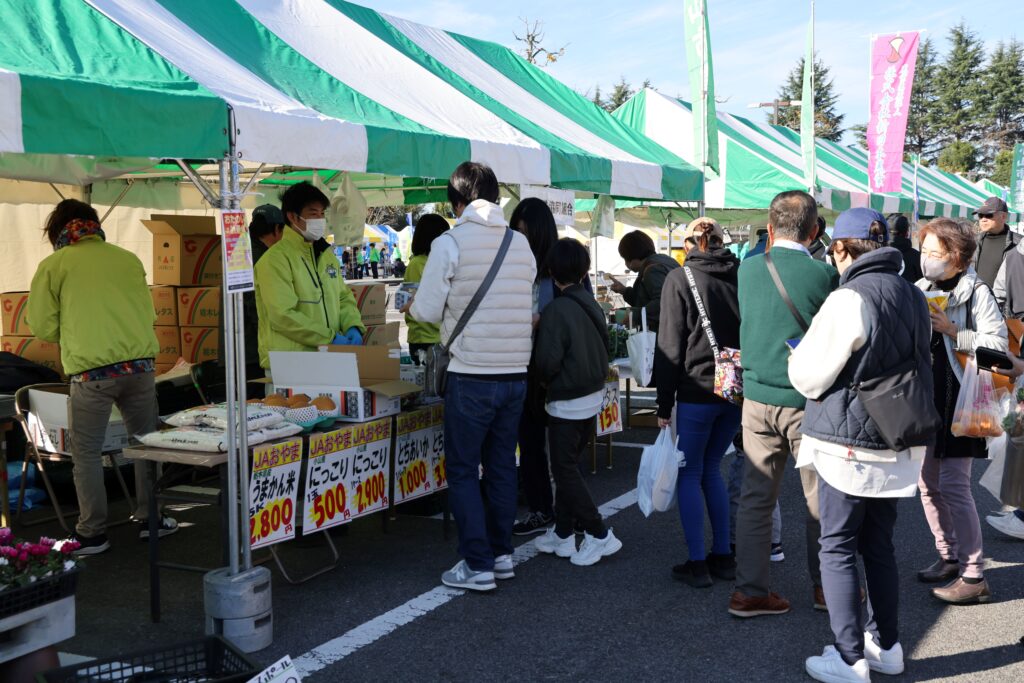 産業フェスで　地場産をＰＲ