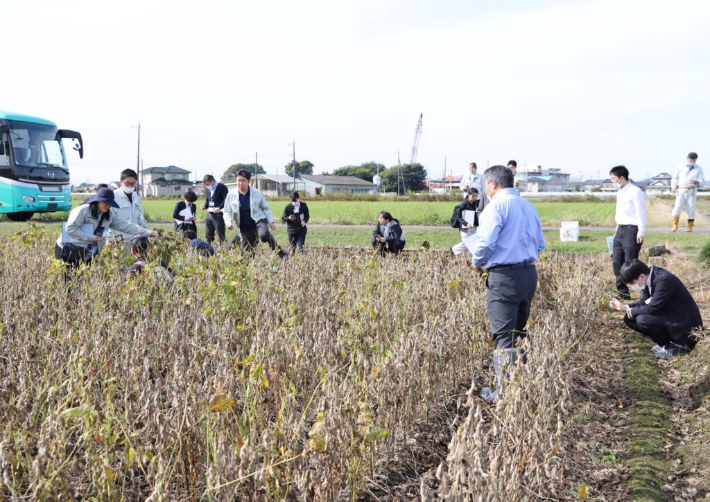 大豆実需者の視察受け入れ